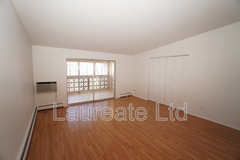 Bright and Open 2bd 2Ba 3rd floor Condo in 55+ Windsor Gardens Community property image