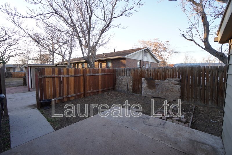 Quaint 2 Bedroom Ranch home on Corner Lot in Swansea Park!! property image