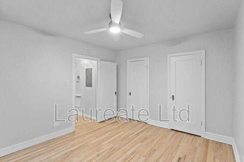 Stunning remodeled 1 bedroom unit in Historic building in the Heart of Capitol Hill!! property image