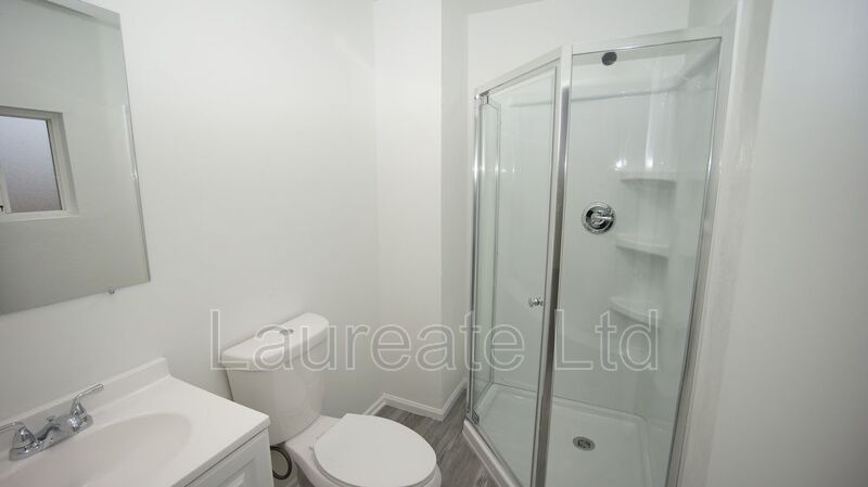 Spacious 3 Bedroom 2 Bathroom Upper unit of Duplex In Aurora!! property image