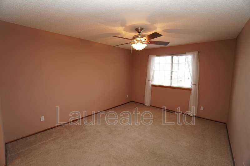 Spacious 2- Story Townhome end-unit In West Littleton!!! property image