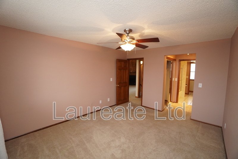 Spacious 2- Story Townhome end-unit In West Littleton!!! property image