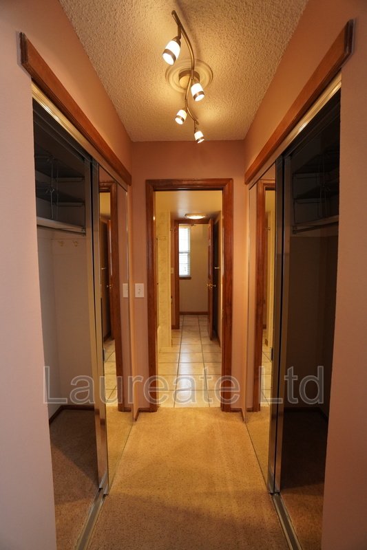 Spacious 2- Story Townhome end-unit In West Littleton!!! property image