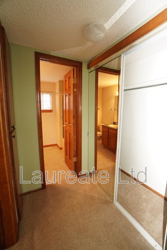 Spacious 2- Story Townhome end-unit In West Littleton!!! property image