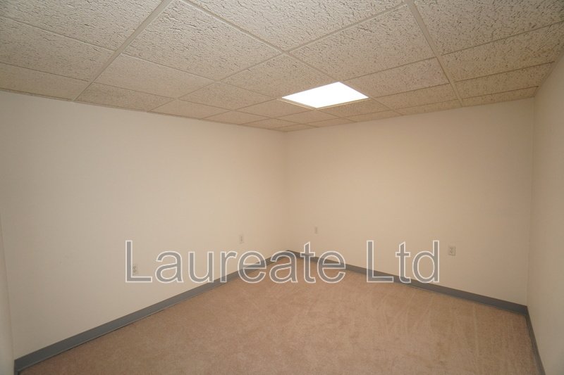 Spacious 2- Story Townhome end-unit In West Littleton!!! property image