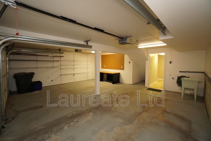 Spacious 2- Story Townhome end-unit In West Littleton!!! property image
