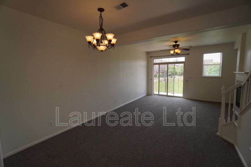 Beautiful Olde Town Arvada Townhome - Water Tower Village property image