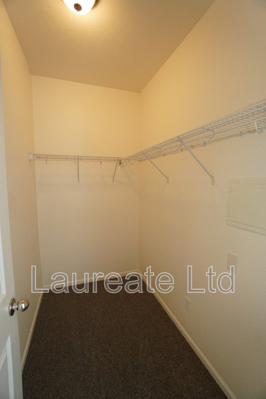 Beautiful Olde Town Arvada Townhome - Water Tower Village property image