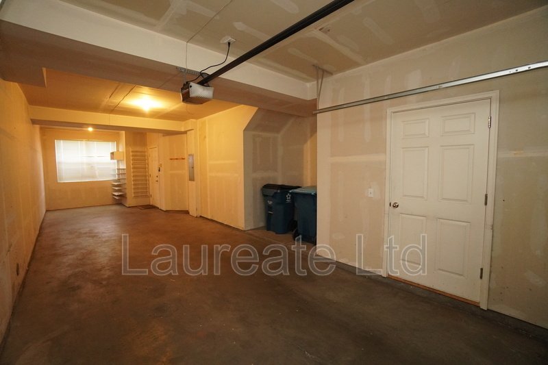 Beautiful Olde Town Arvada Townhome - Water Tower Village property image