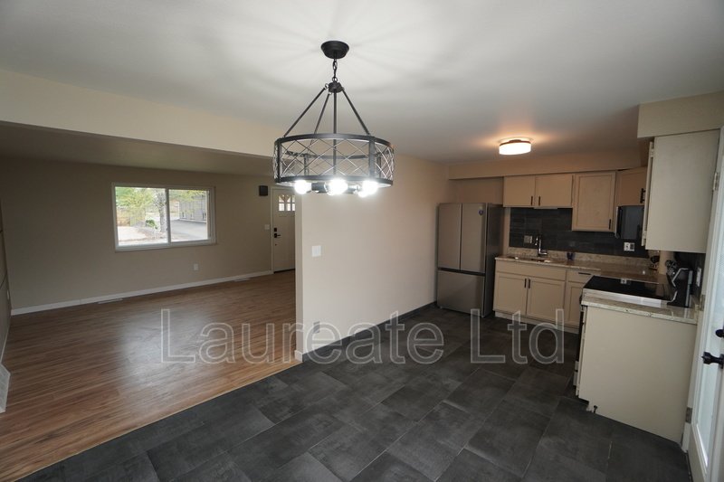 Spacious Updated 2 Story Townhome in Lakewood !! property image