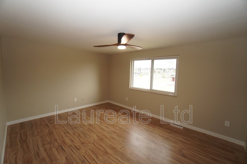 Spacious Updated 2 Story Townhome in Lakewood !! property image