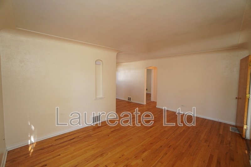 Charming 3 Bedroom 2 bath with full Apt Suite in the heart of DU!! property image