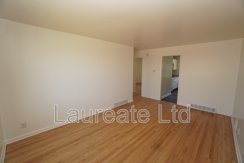 Newly renovated 2 bedroom in University Hills/East Denver!! property image