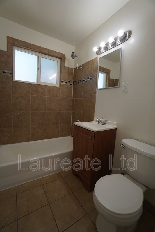 Newly renovated 2 bedroom in University Hills/East Denver!! property image