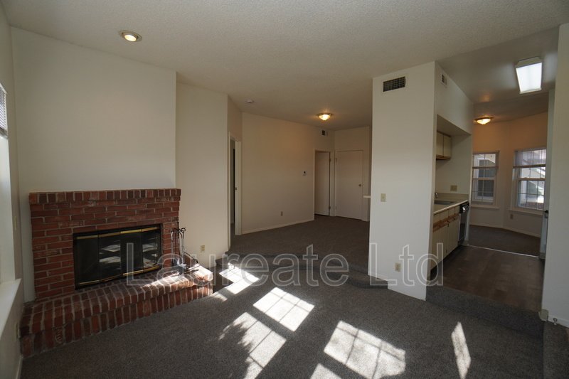 Spacious 1 bedroom Condo with serene lake views in SW Denver! property image