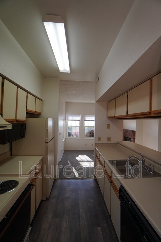 Spacious 1 bedroom Condo with serene lake views in SW Denver! property image