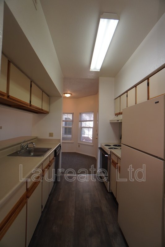 Spacious 1 bedroom Condo with serene lake views in SW Denver! property image