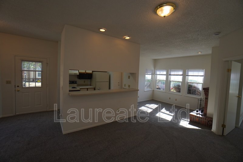 Spacious 1 bedroom Condo with serene lake views in SW Denver! property image
