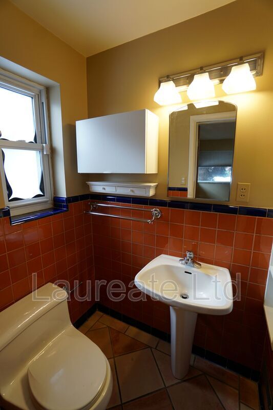 Sprawling 2 Bed 2 Bath Ranch in Mayfair Neighborhood!! property image