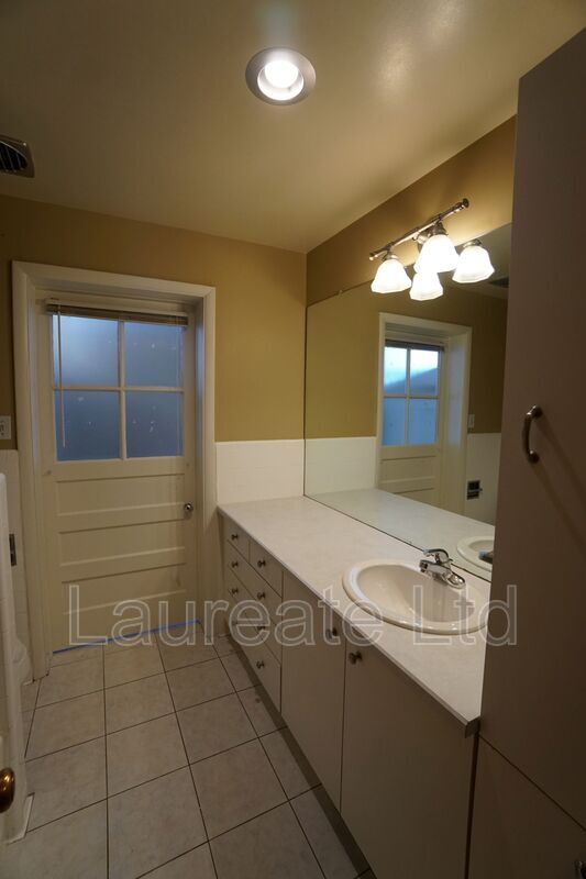 Sprawling 2 Bed 2 Bath Ranch in Mayfair Neighborhood!! property image