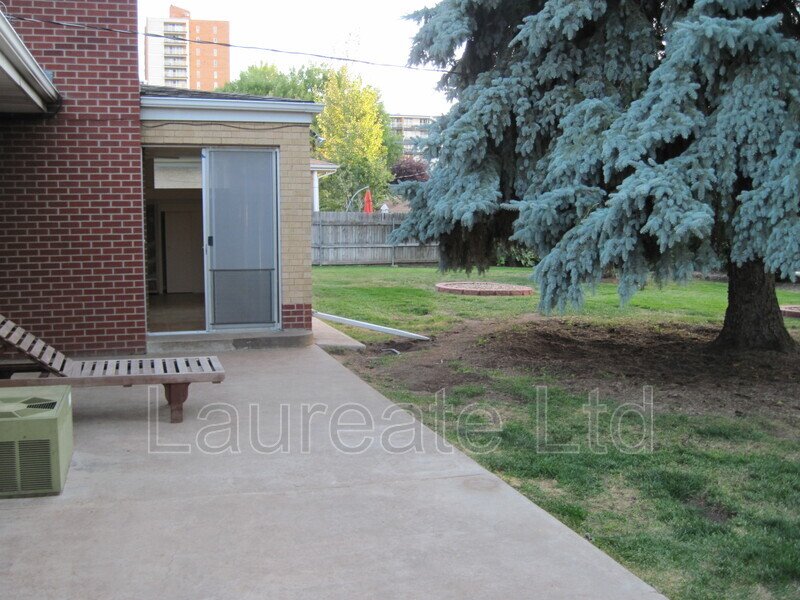 Sprawling 2 Bed 2 Bath Ranch in Mayfair Neighborhood!! property image