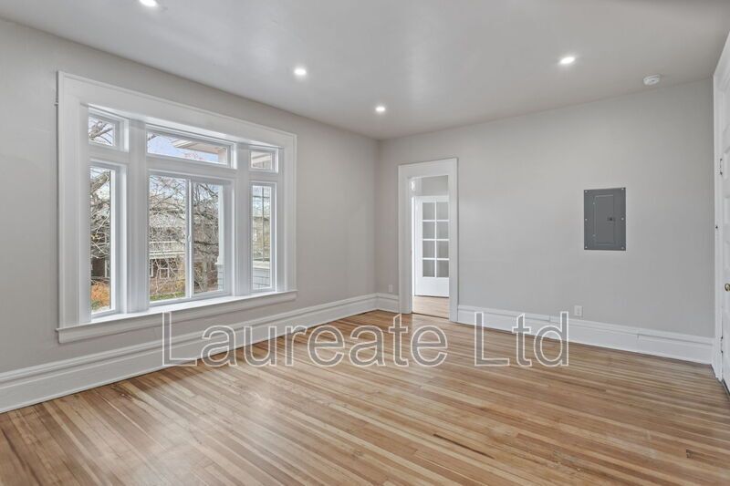 Beautifully Remodeled 1 Bedroom Unit in the Heart of Cap Hill!!! property image