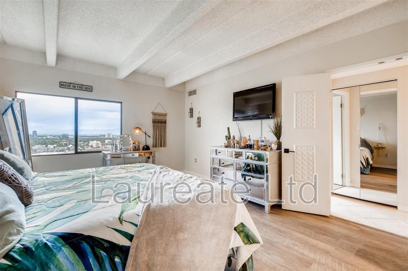 Stunning 2 Bed 2 Bath Highrise Condo with Mountain Views in SE Denver property image