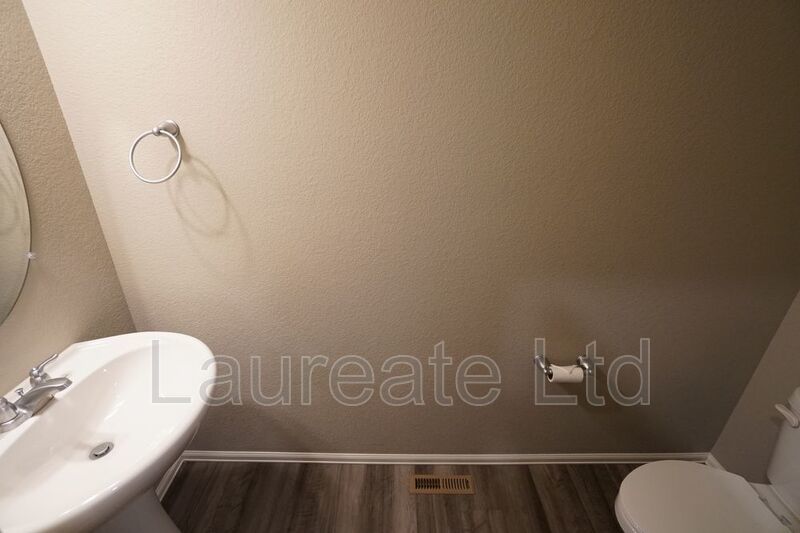 Beautiful 4BD 3BA 2-story home with open layout! property image