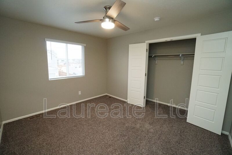 Beautiful 4BD 3BA 2-story home with open layout! property image
