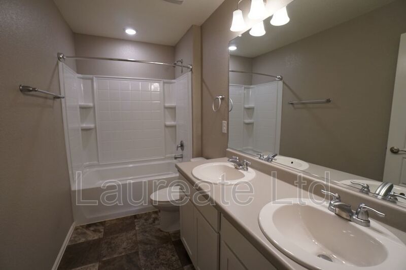 Beautiful 4BD 3BA 2-story home with open layout! property image