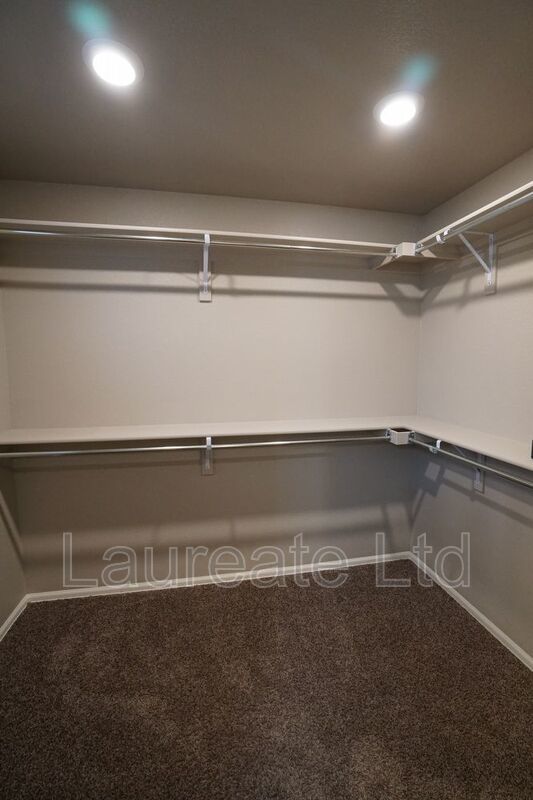 Beautiful 4BD 3BA 2-story home with open layout! property image