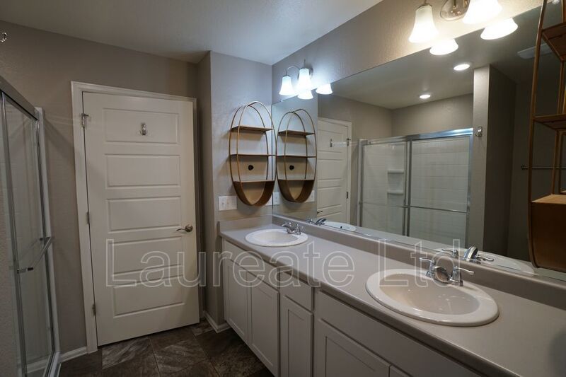Beautiful 4BD 3BA 2-story home with open layout! property image