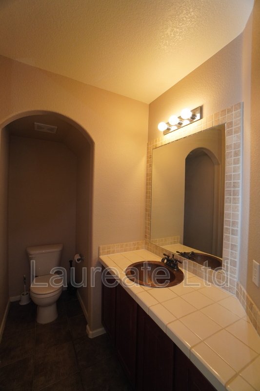 Newly Updated 2 Story Townhome in Centennial!! property image