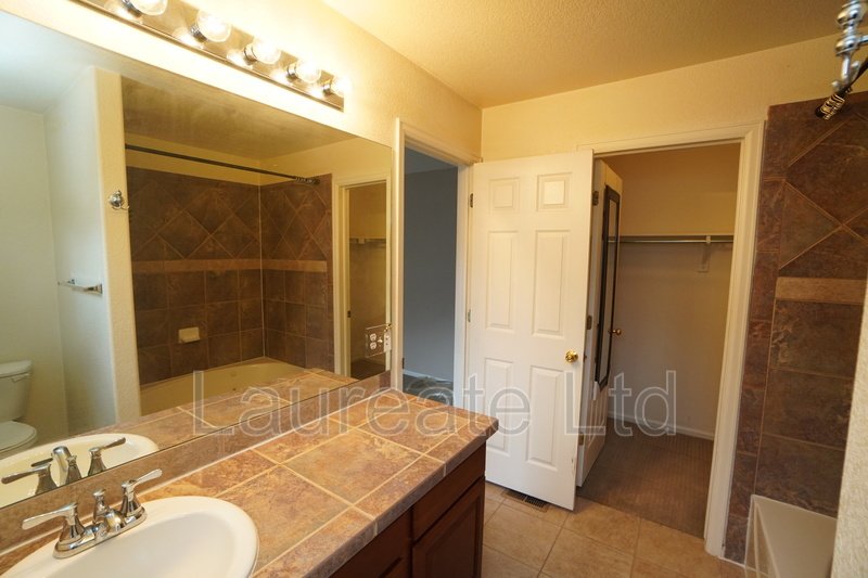 Newly Updated 2 Story Townhome in Centennial!! property image