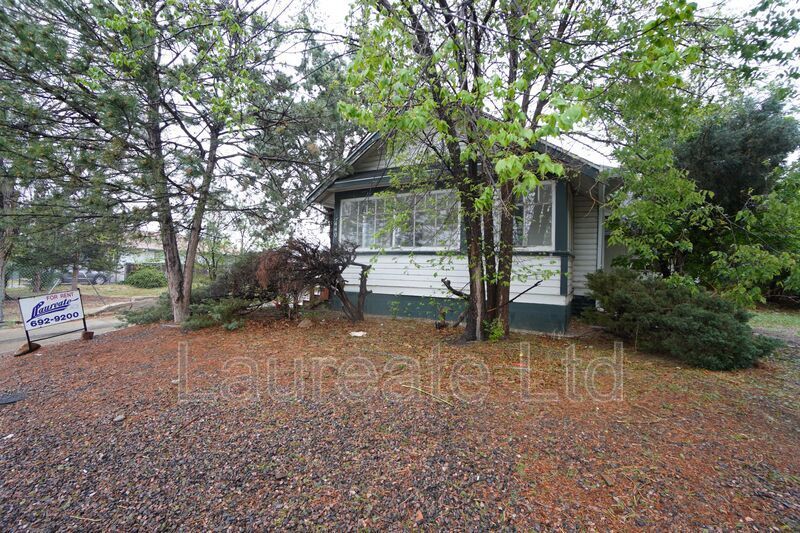Spacious 3 Bd Upper Unit of Duplex in Aurora! property image