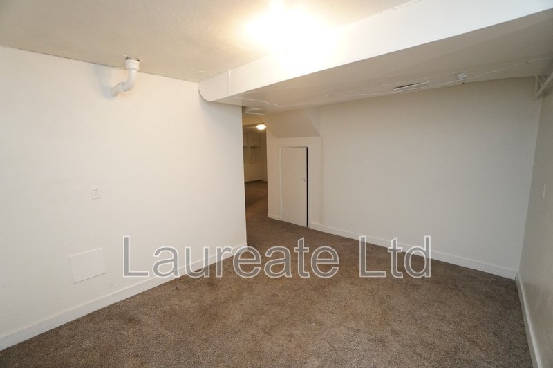 Spacious Ranch Home with Finished Basement in Aurora!! property image
