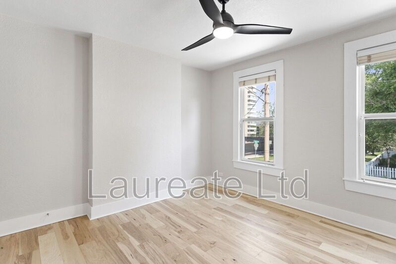 Meticulously renovated Historic Top Floor  Apartment in North Wash Park! property image
