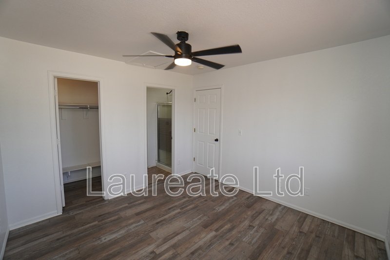 Spacious 6 Bedroom 3.5 bath 2 Story home with finished basement in Montbello!!! property image