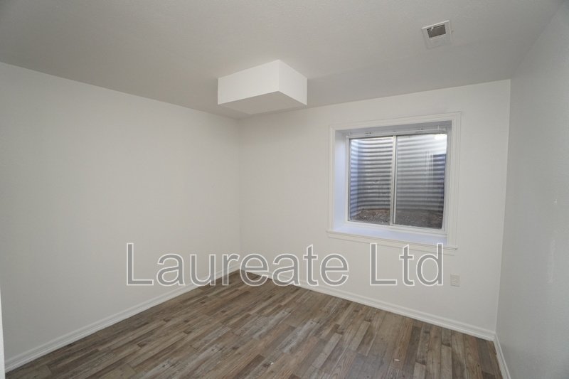 Spacious 6 Bedroom 3.5 bath 2 Story home with finished basement in Montbello!!! property image