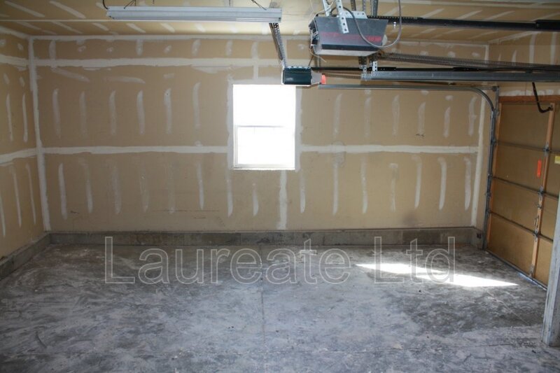 Spacious 6 Bedroom 3.5 bath 2 Story home with finished basement in Montbello!!! property image
