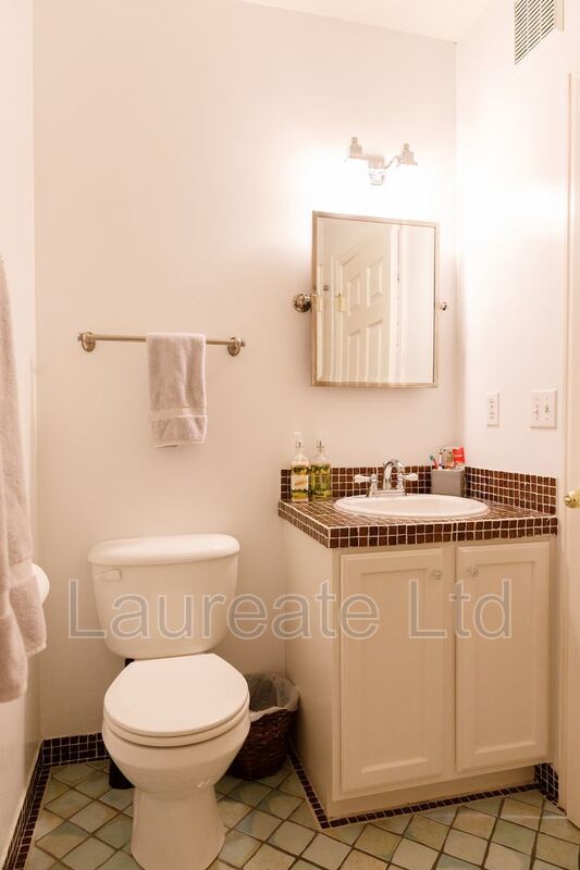 Beautiful 2+ BD 2 BA Townhouse - Minutes to Downtown Littleton! property image