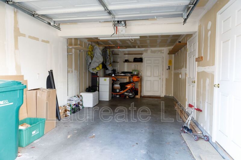 Beautiful 2+ BD 2 BA Townhouse - Minutes to Downtown Littleton! property image