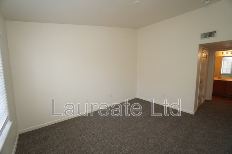 Private and Spacious 2 bed 2 Bath condo in SE Denver! property image