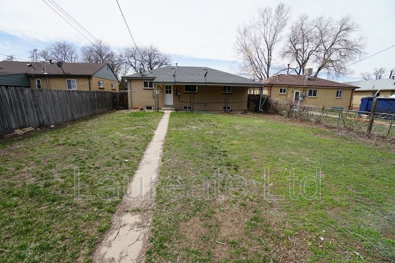 6 Bedroom Home in North Park Hill - Must See!! property image