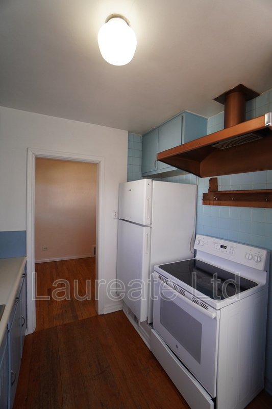 LIGHT AND BRIGHT 2BD 1BA BLOCKS TO DU! property image