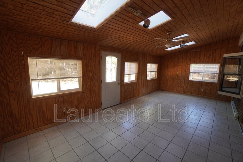 Spacious 4 Bedroom 3 Bathroom with Finished Basement in Aurora! property image