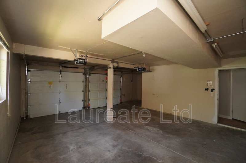 Spacious 4 Bedroom 3 Bathroom with Finished Basement in Aurora! property image