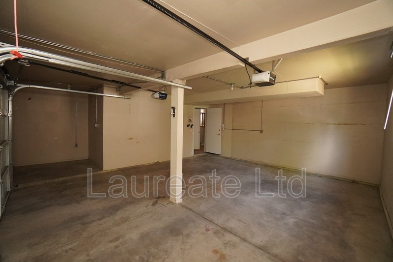 Spacious 4 Bedroom 3 Bathroom with Finished Basement in Aurora! property image