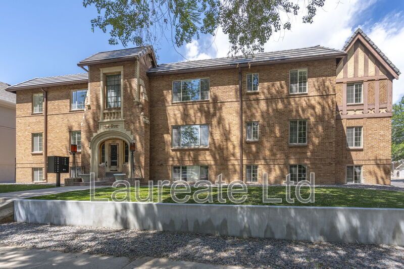 Meticulously renovated 2bd 2Ba units in Historic La Rue building in Heart of Congress Park!!! property image