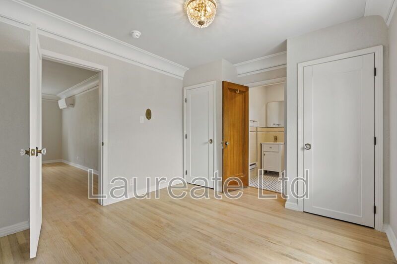 Meticulously renovated 2bd 2Ba units in Historic La Rue building in Heart of Congress Park!!! property image